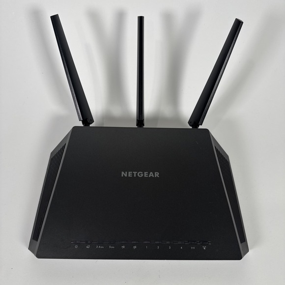 Netgear Nighthawk AC9100 R7000 - Picture 2 of 16